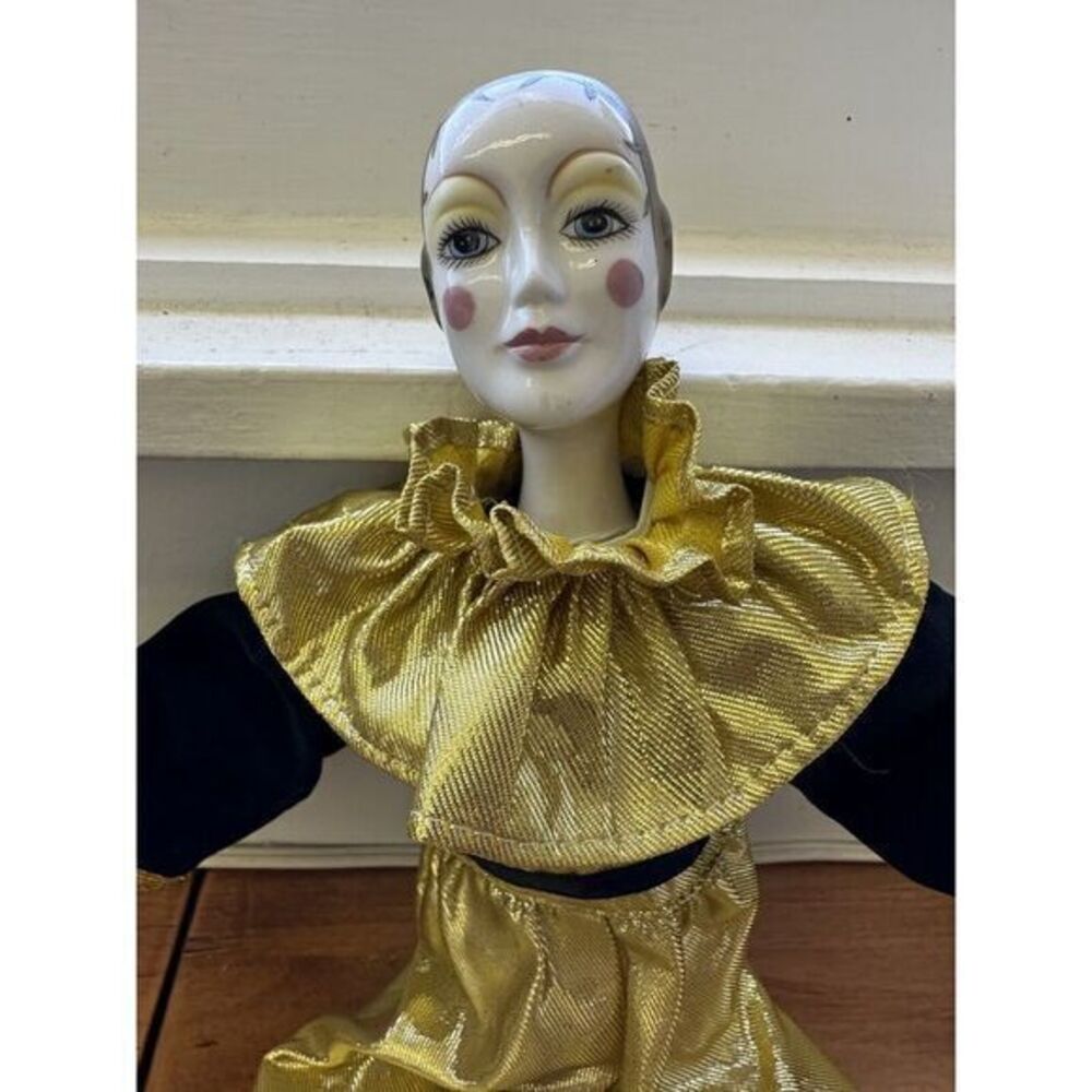 Victoria Impex Corp Collectible Black & Gold‎ Porcelain 16.5" Clown Jester Doll - Picture 15 of 16